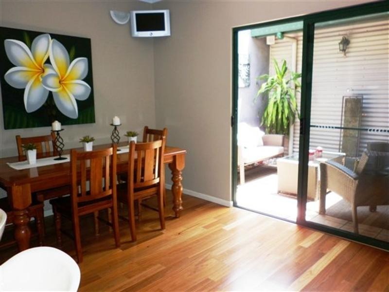 2/2 Hood Terrace, The Gardens NT 0820