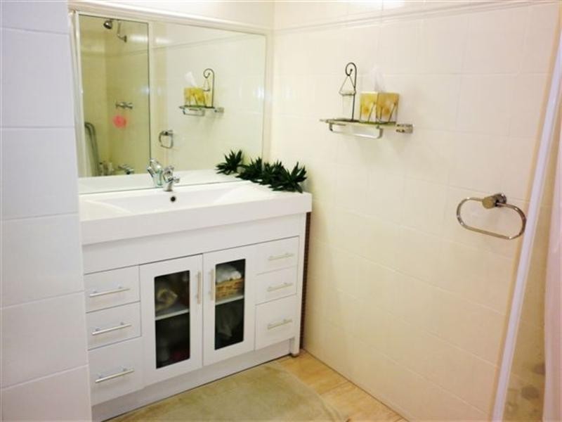 2/2 Hood Terrace, The Gardens NT 0820