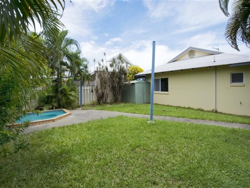12 Sunset Drive, Coconut Grove NT 0810