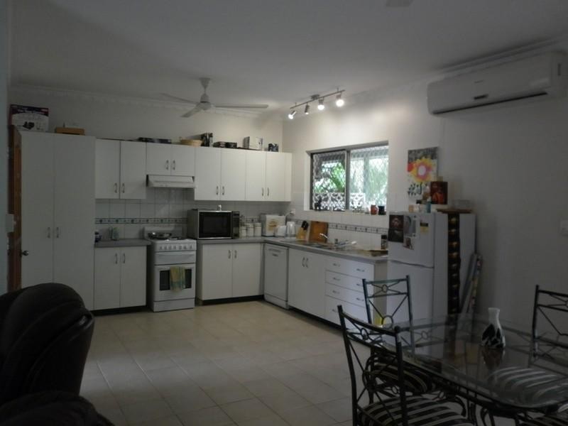2/138 Dick Ward Drive, Coconut Grove NT 0810