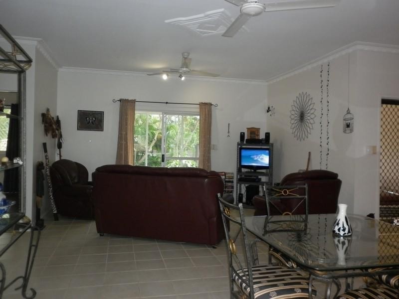 2/138 Dick Ward Drive, Coconut Grove NT 0810