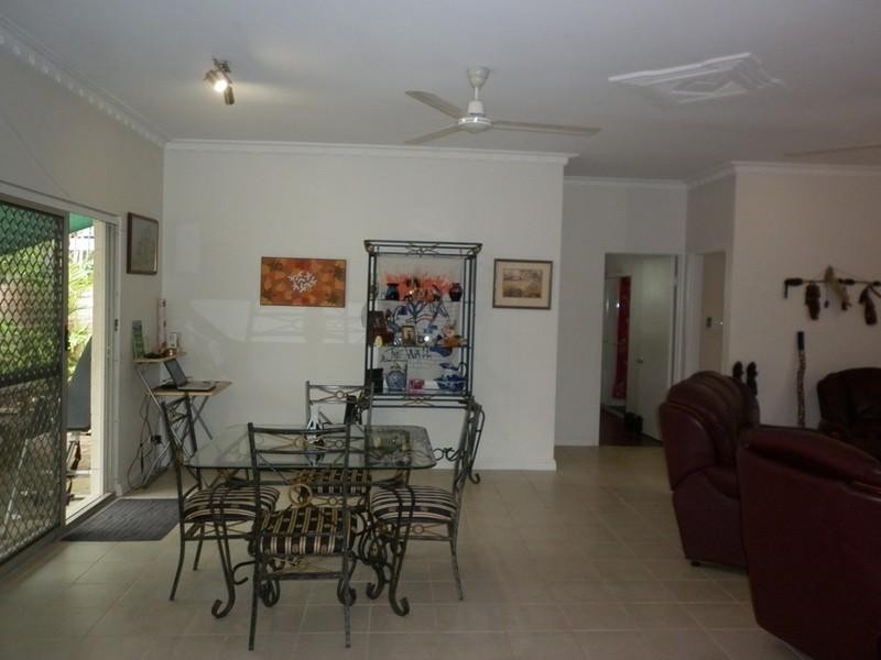 2/138 Dick Ward Drive, Coconut Grove NT 0810