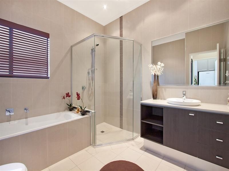 17 Matla Crescent, Lyons NT 0810