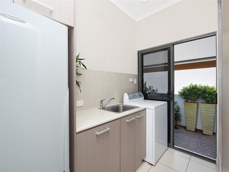 17 Matla Crescent, Lyons NT 0810