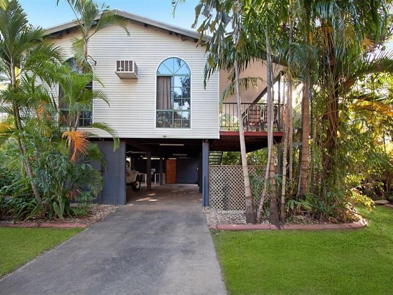 6 Bombax Street, Moulden NT 0830