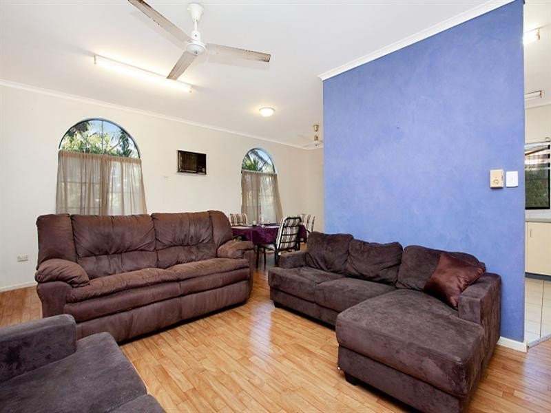 6 Bombax Street, Moulden NT 0830