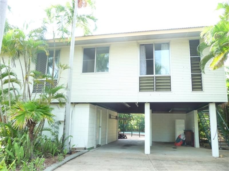 18 Hodgson Drive, Leanyer NT 0812