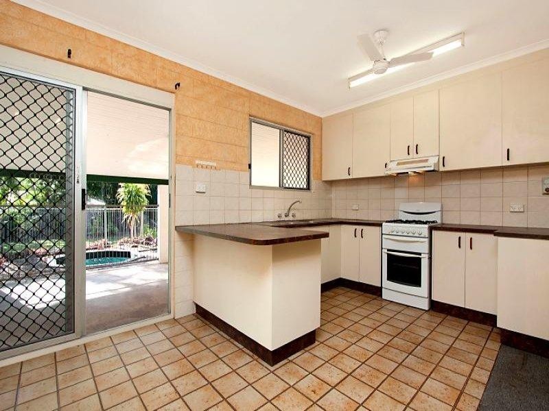 13 Hodgson Drive, Leanyer NT 0812