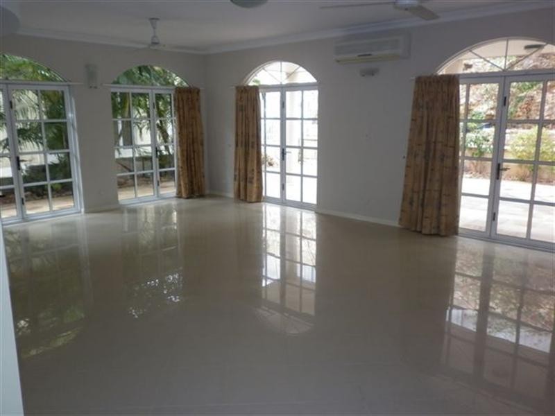 2/25 Villaflor Crescent, Woolner NT 0820