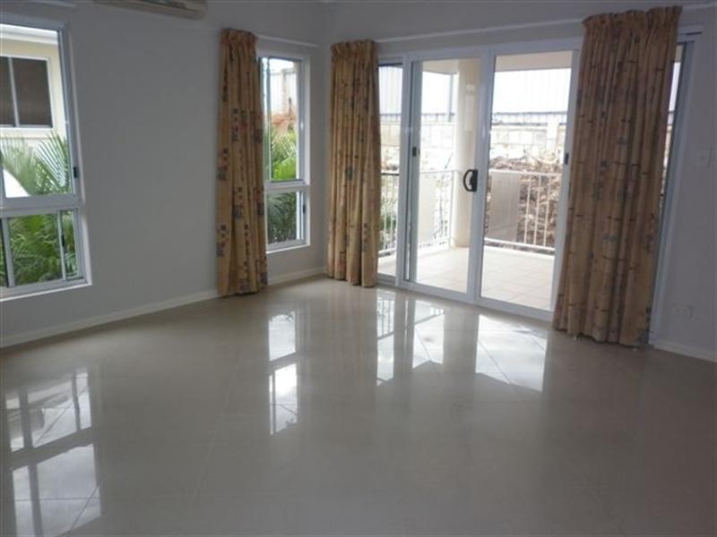 2/25 Villaflor Crescent, Woolner NT 0820