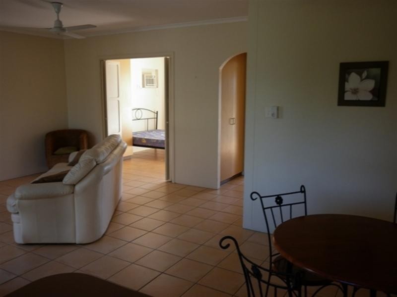 8/2 Hauser Court, Northlakes NT 0812