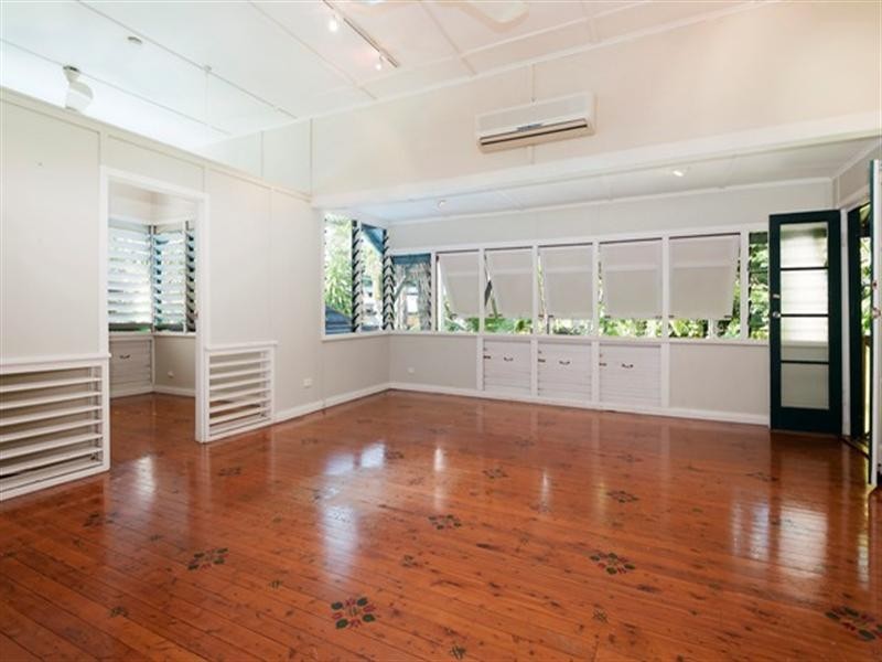 26 Martin Crescent, Coconut Grove NT 0810