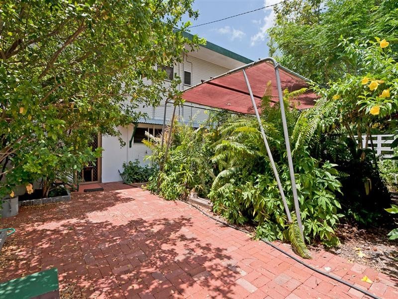 12 Sandalwood Street, Nightcliff NT 0810