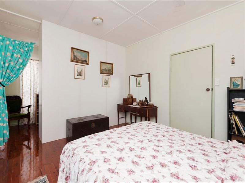 12 Sandalwood Street, Nightcliff NT 0810
