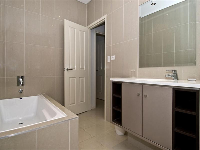 2/18 O’Ferrals Road, Bayview NT 0820