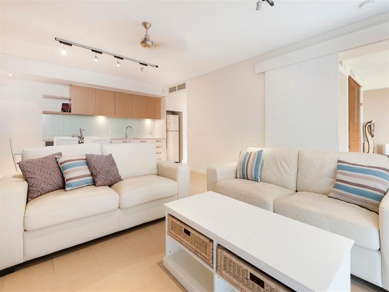 126/19B Kitchener Drive, Darwin NT 0800