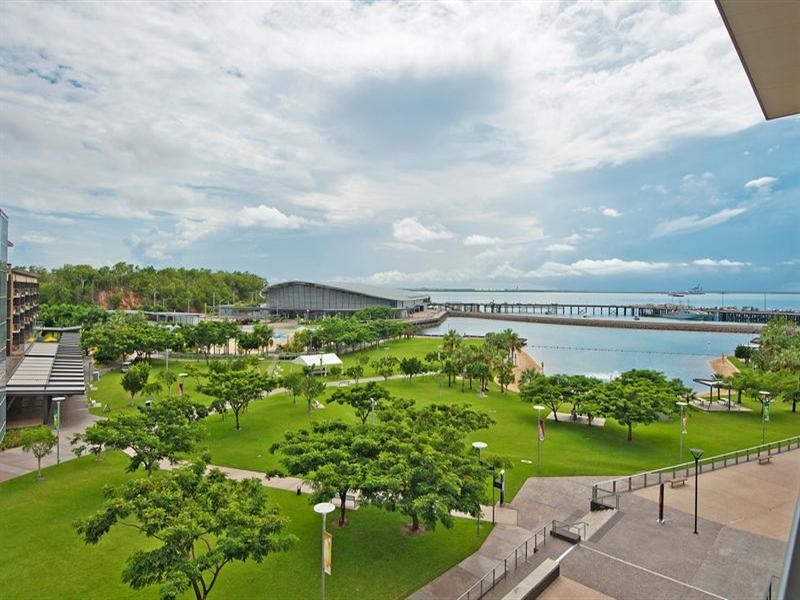 126/19B Kitchener Drive, Darwin NT 0800