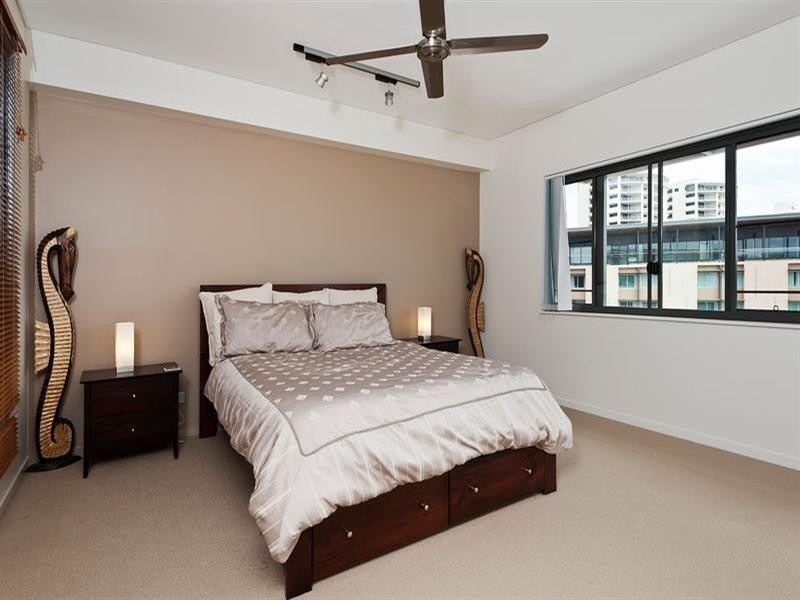 126/19B Kitchener Drive, Darwin NT 0800