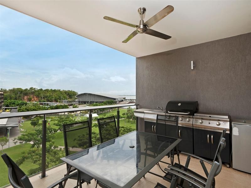 126/19B Kitchener Drive, Darwin NT 0800