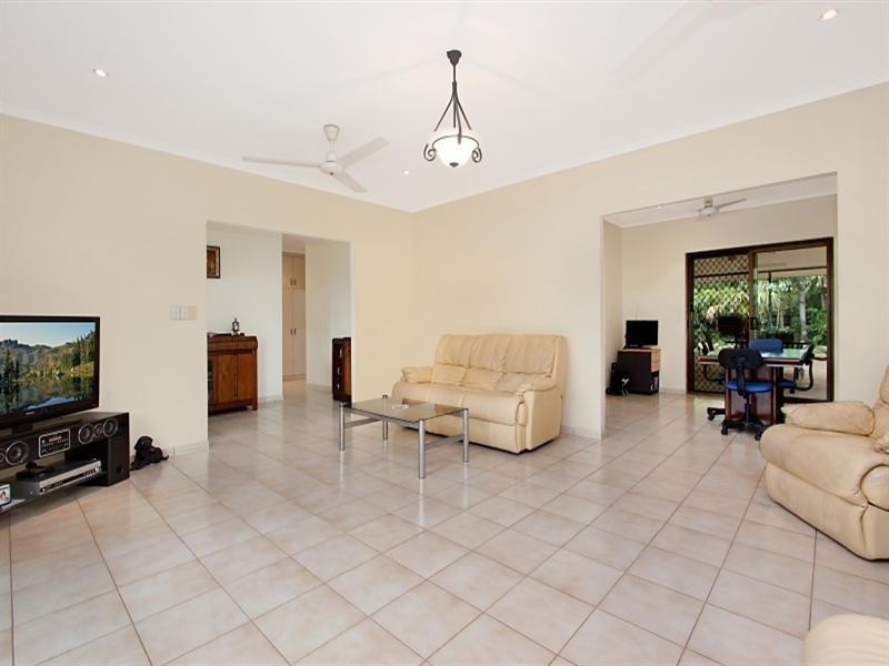 10 Nonda Court, Karama NT 0812