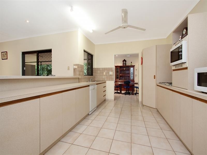 10 Nonda Court, Karama NT 0812