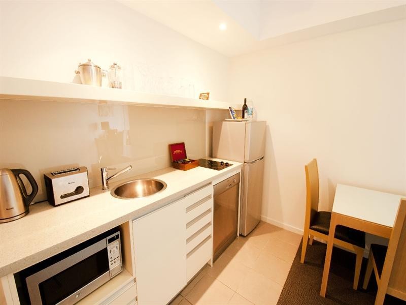 1111/43B Knuckey Street, Darwin NT 0800