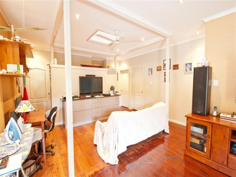 39 Canonbury Circuit, Driver NT 0830