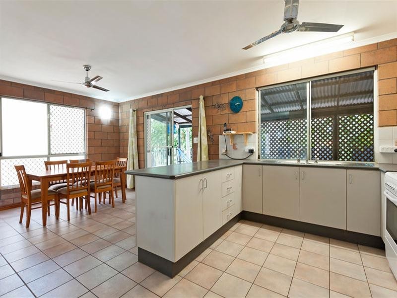 4 Lela Court, Moulden NT 0830