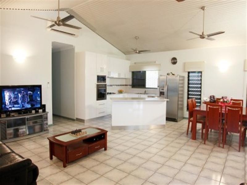 6 Excelsa Court, Rosebery NT 0832