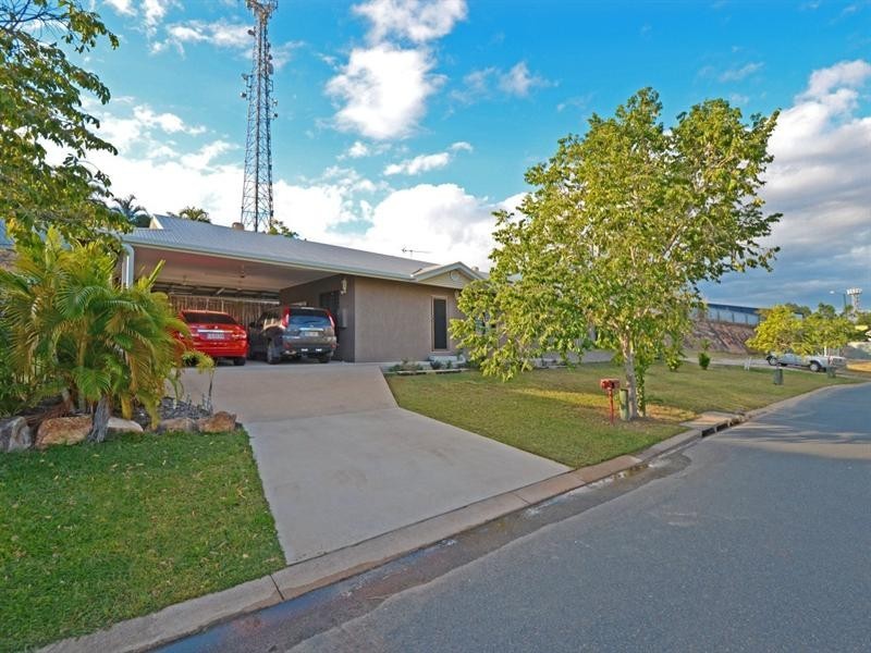 31 Villaflor Crescent, Woolner NT 0820