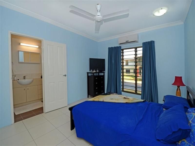 31 Villaflor Crescent, Woolner NT 0820