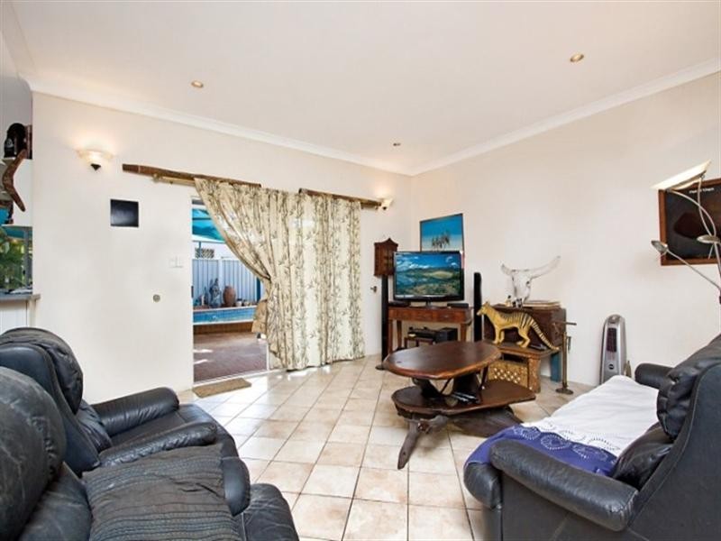 25 Lancewood Street, Rosebery NT 0832