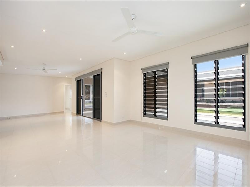 16 Clarke Street, Bellamack NT 0832