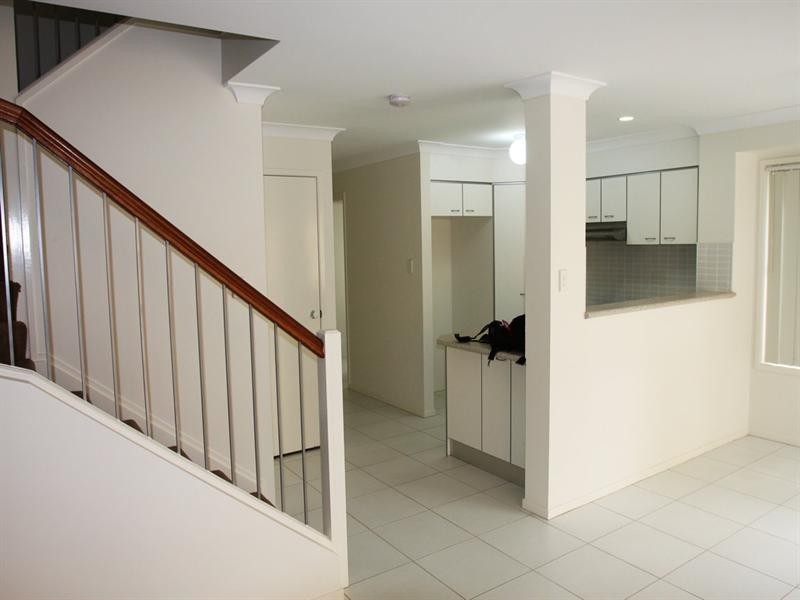 9/2311 Logan Road, Eight Mile Plains QLD 4113