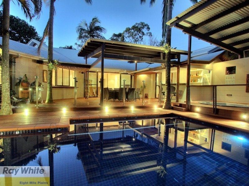 16 Ngairi Close, Eight Mile Plains QLD 4113