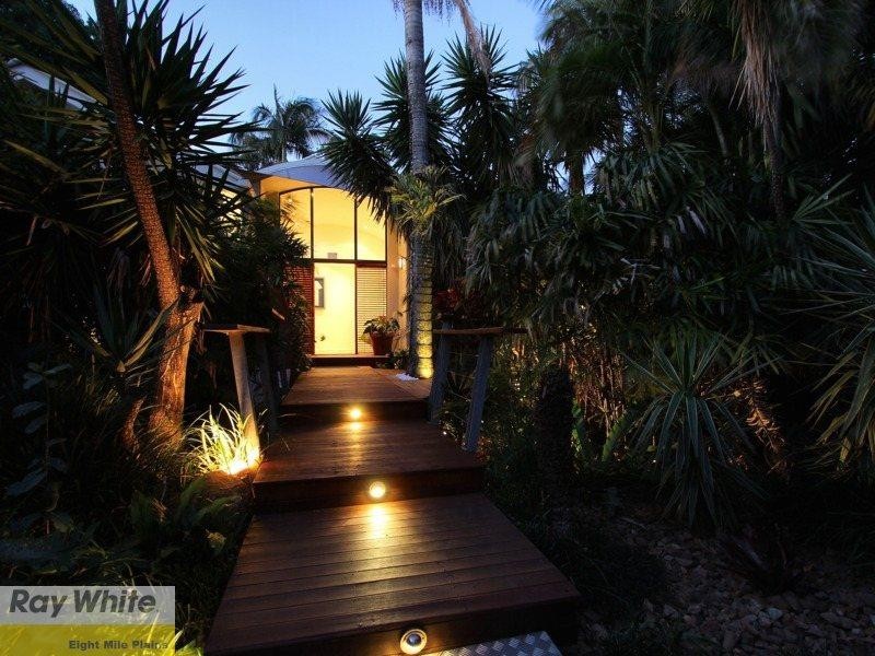 16 Ngairi Close, Eight Mile Plains QLD 4113