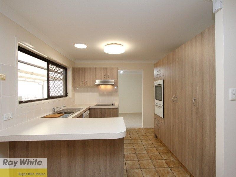 6 Oakleaf Street, Eight Mile Plains QLD 4113