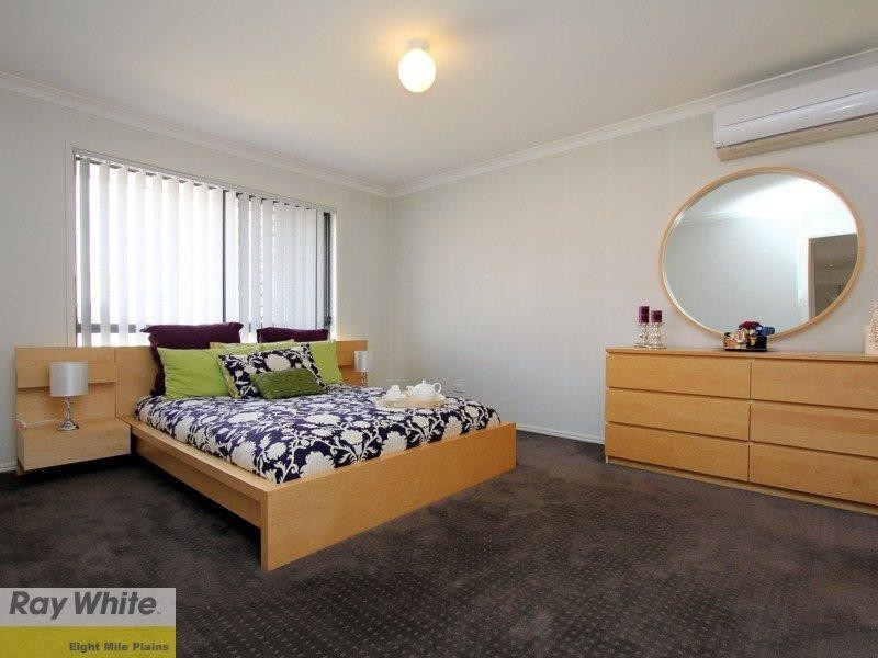 10 Wavecrest Place, Calamvale QLD 4116