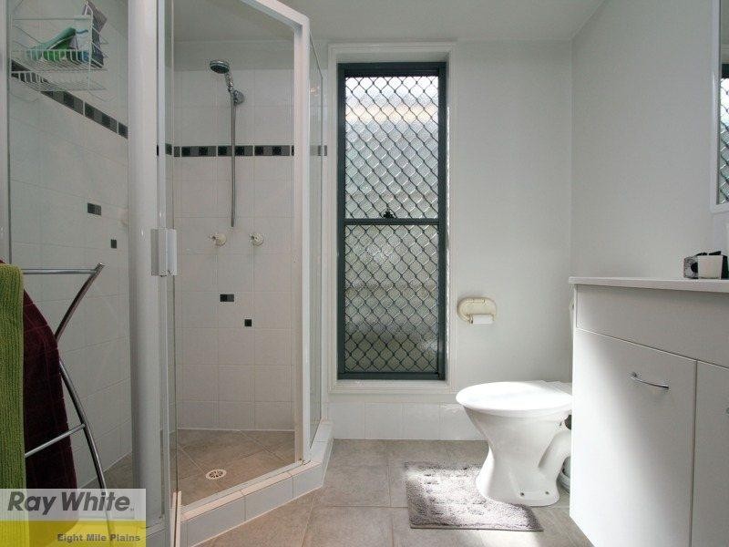 10 Wavecrest Place, Calamvale QLD 4116