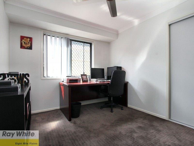 10 Wavecrest Place, Calamvale QLD 4116