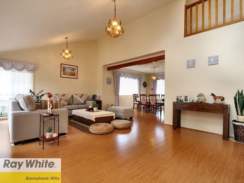 37 Alphitonia Crescent, Sunnybank Hills QLD 4109