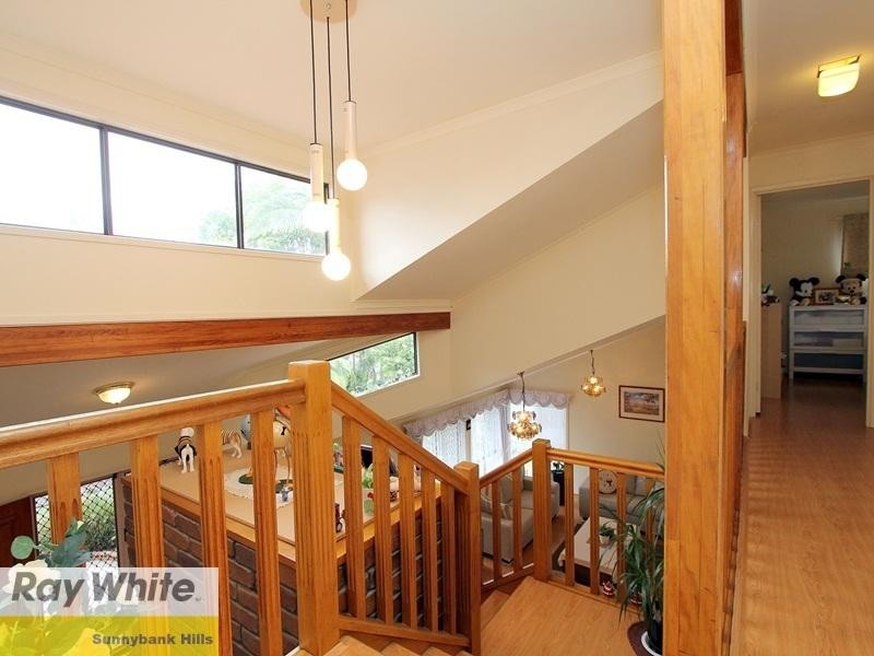 37 Alphitonia Crescent, Sunnybank Hills QLD 4109
