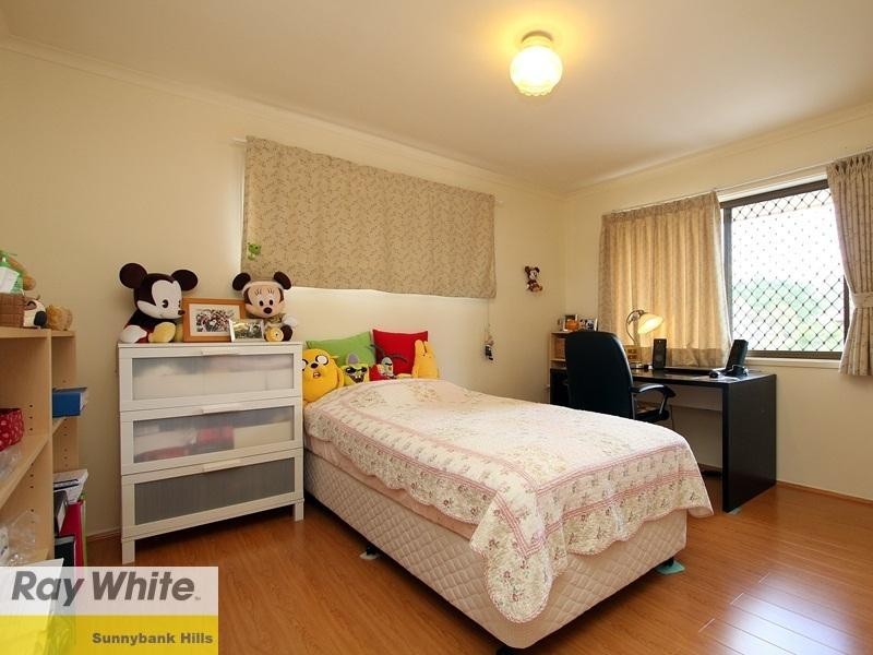 37 Alphitonia Crescent, Sunnybank Hills QLD 4109