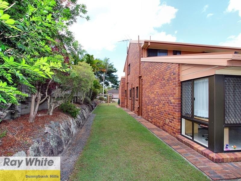 37 Alphitonia Crescent, Sunnybank Hills QLD 4109