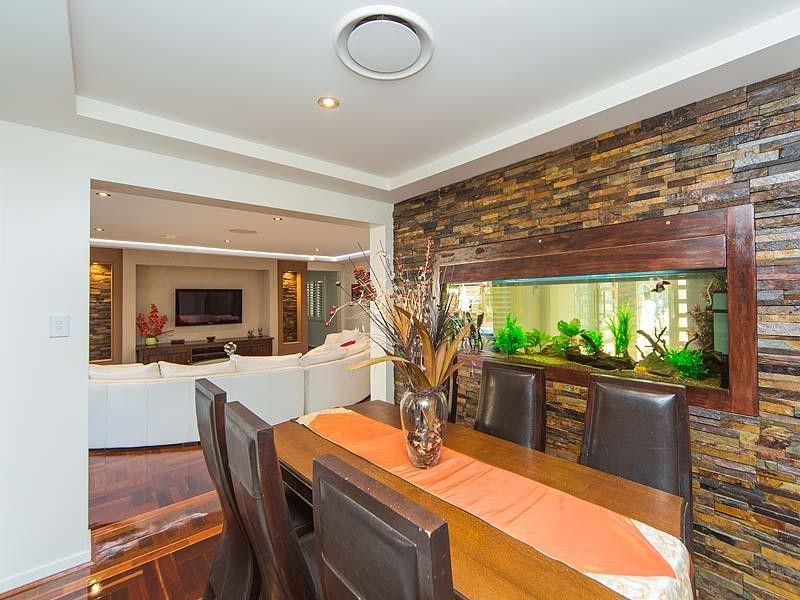 17 Lynelle Street, Sunnybank Hills QLD 4109