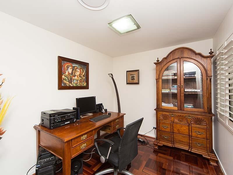 17 Lynelle Street, Sunnybank Hills QLD 4109