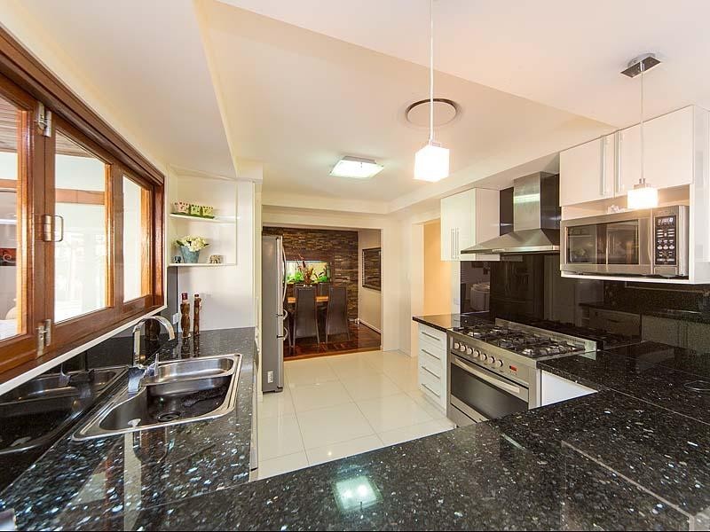 17 Lynelle Street, Sunnybank Hills QLD 4109