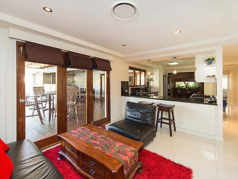 17 Lynelle Street, Sunnybank Hills QLD 4109