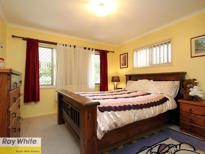 18 Donna Avenue, Rochedale South QLD 4123