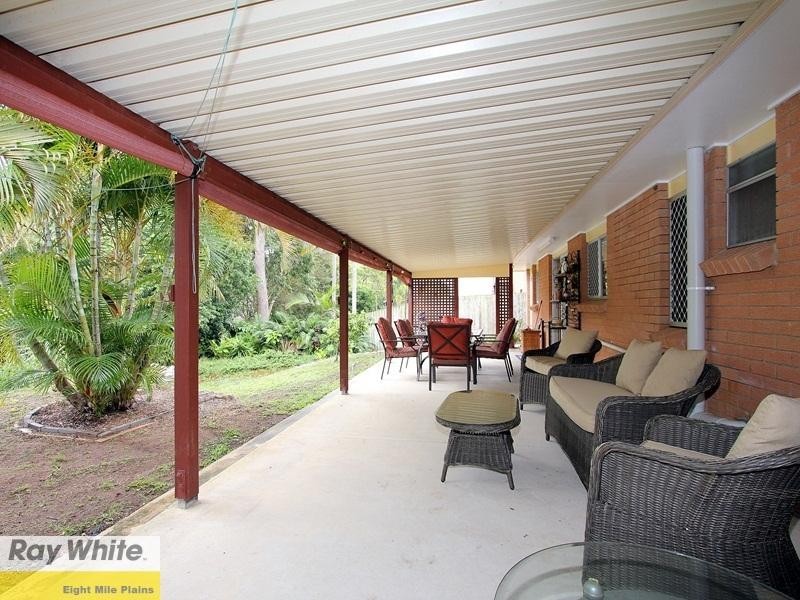 18 Donna Avenue, Rochedale South QLD 4123